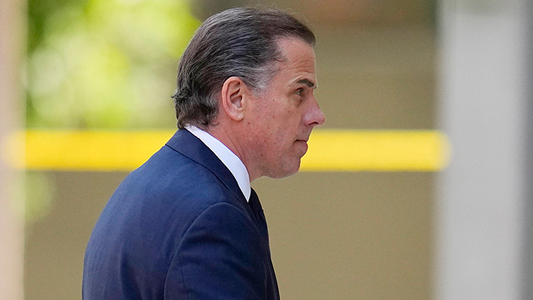 Ο γιος του Μπάιντεν συμφώνησε να δηλώσει ένοχος για φοροδιαφυγή και άλλα αδικήματα